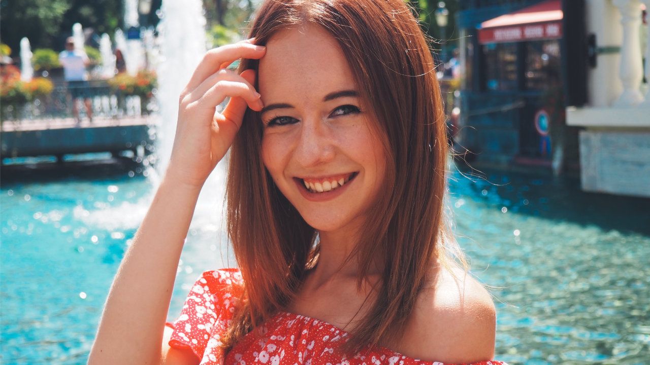 Newcomerin Pauline im Audio Interview