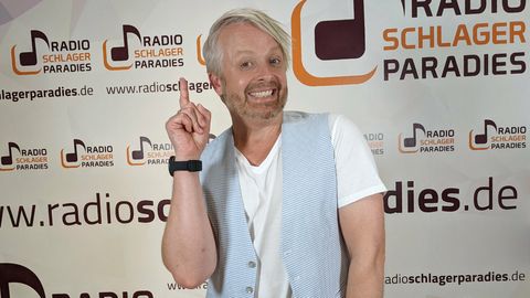 Ross Antony hüpft und singt zu viel - sagt der Hundeprofi