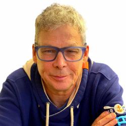 Moderator Michael Niekammer