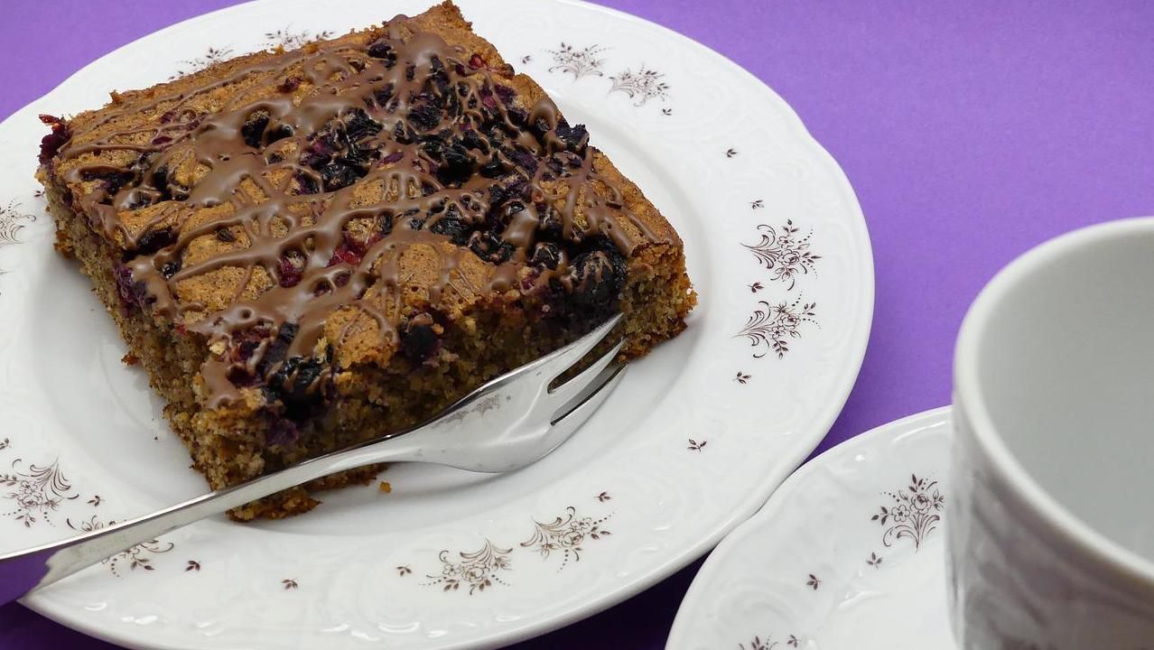 Zebrakuchen mit Kirschen