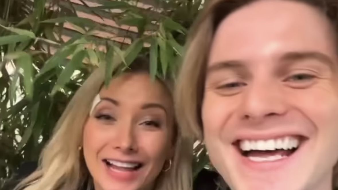 Erpressung! Anna-Carina Woitschack zieht Vincent Gross auf die "Dunkle Seite"