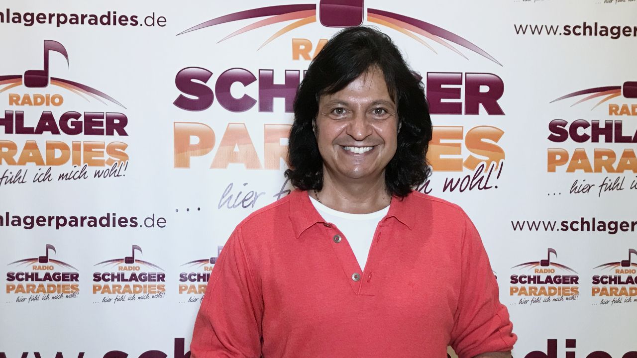 Janis Nikos hat Corona