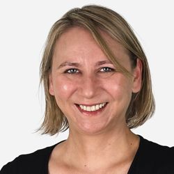 Moderator Andrea Koch