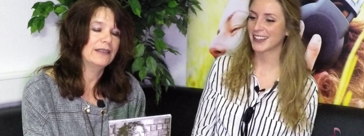 Das gefilmte Interview mit Dana Pelizaeus