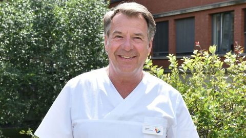 Patrick Lindner als Pflegepraktikant