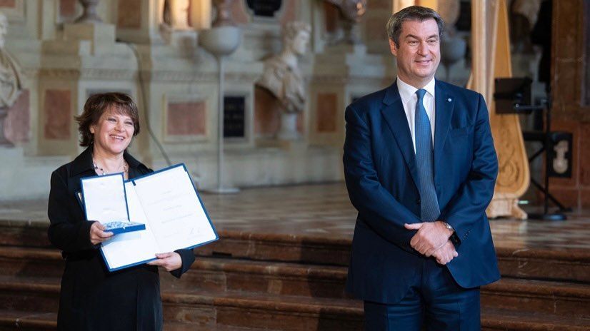 Nicki hat jetzt einen Verdienstorden