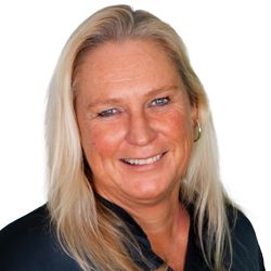 Moderator Alex Becker